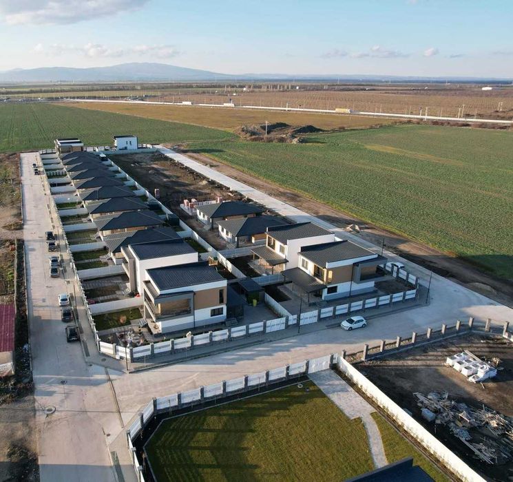 Vand CASA parter cartier OZONE CITY