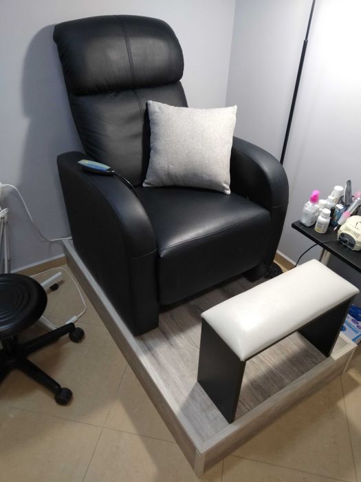 Подиум за педикюрски стол