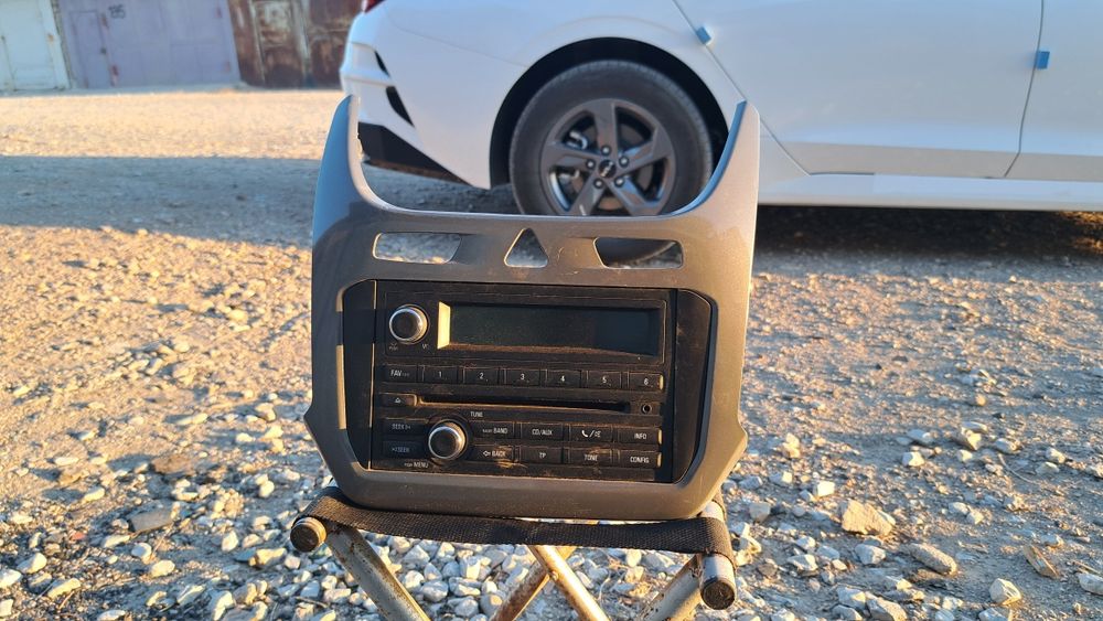 Магнитола для Кобальта