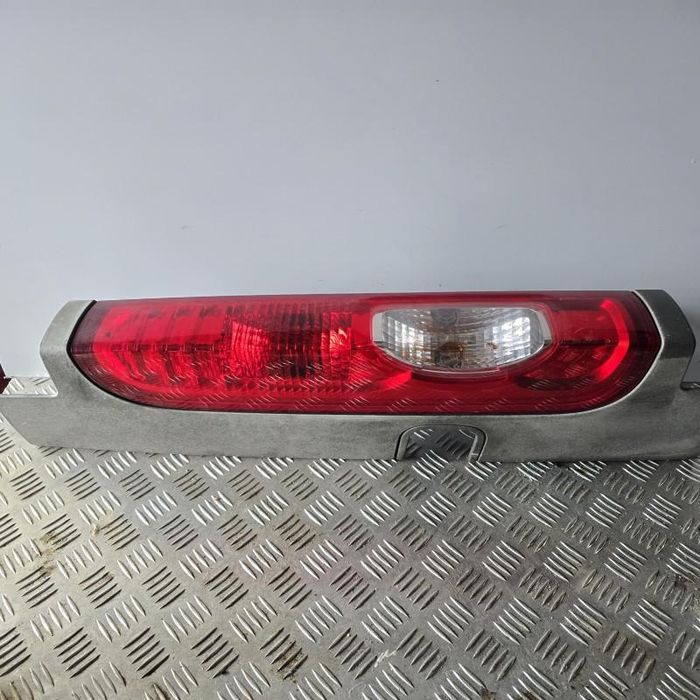 Stop aripa stanga Renault Trafic 2