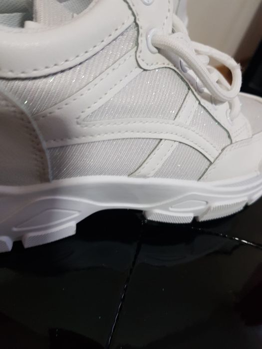 Adidasi/Ghete 37 noi