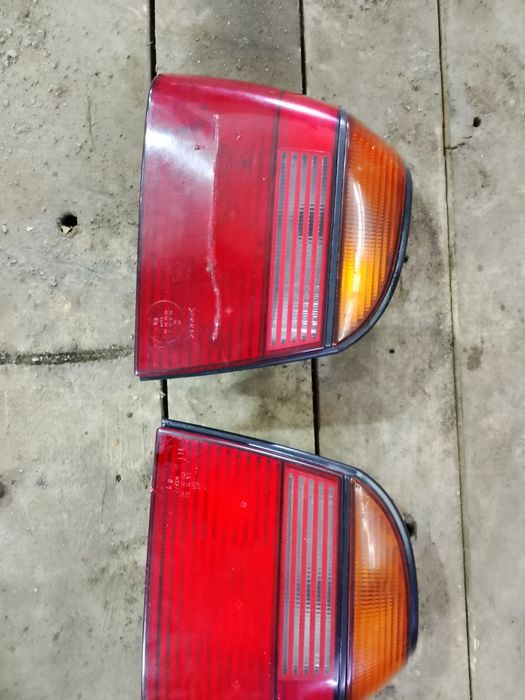 Продам задний фонари