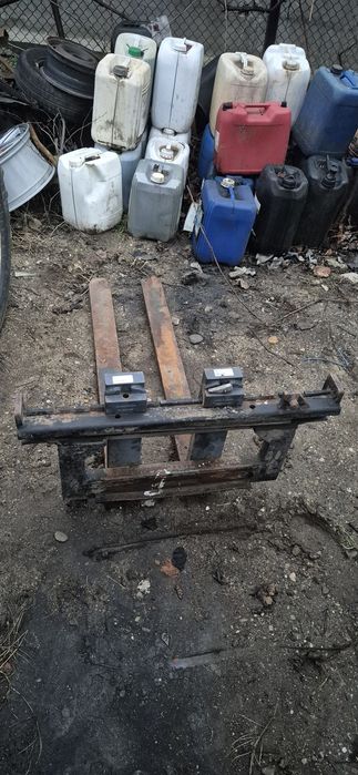 Labe+suport stivuitor