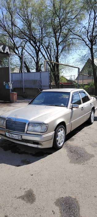 мерседес бенз Е 300