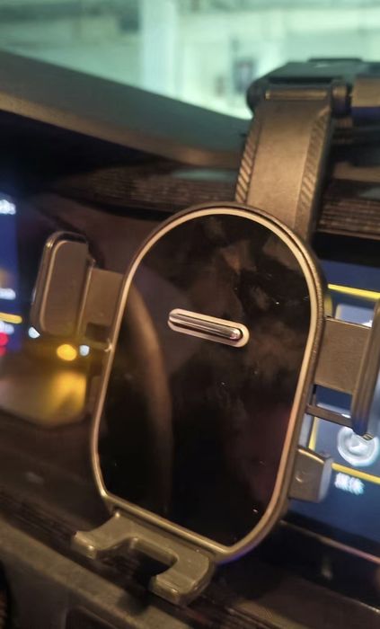 Держатель в машину для телефона