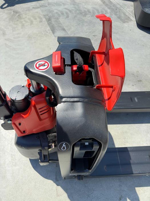 Transpaleta electrica Liza electrica LI-ION VALLIFT F4 1500KG