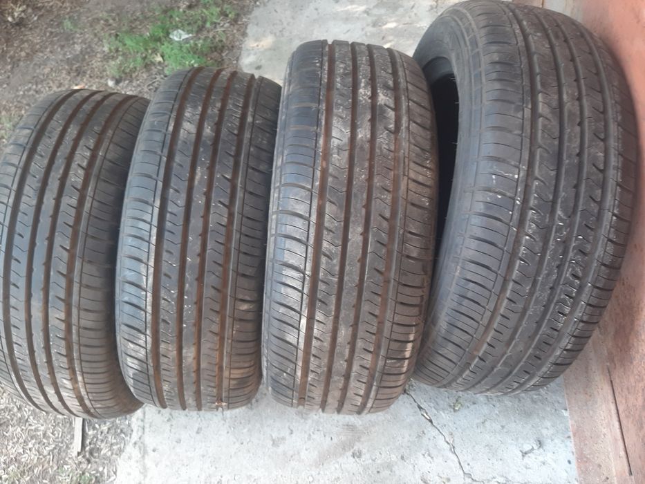 Продам шины 215/55/16