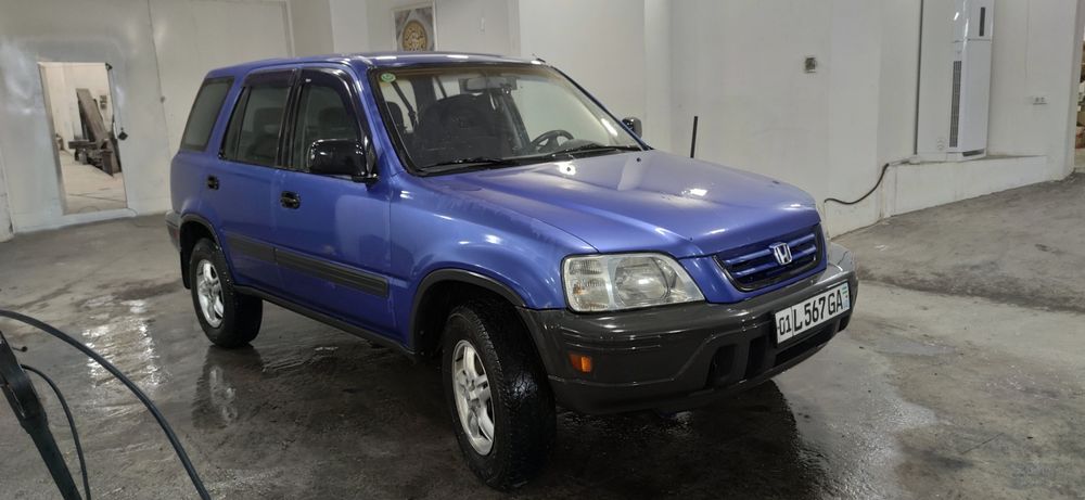 HONDA C-RV 2000.