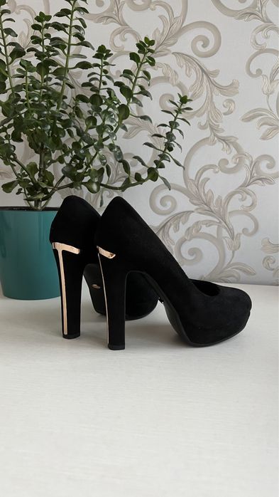 Праздничные вечерние туфли 36 размер