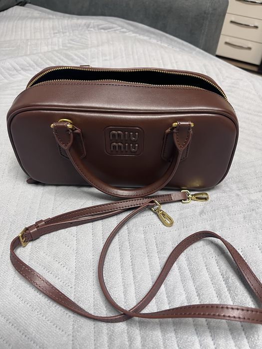 Сумка цвета шоколад, кожа