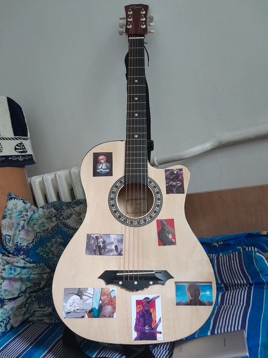 Гитара акустическая