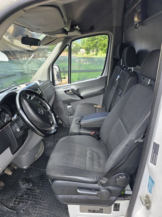 Vând Mercedes sprinter 316 frigorifică