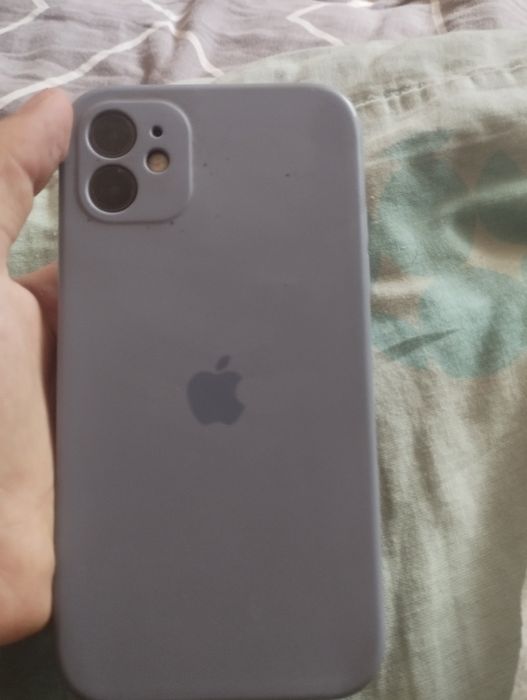 Iphone 11 в хорошем состоянии