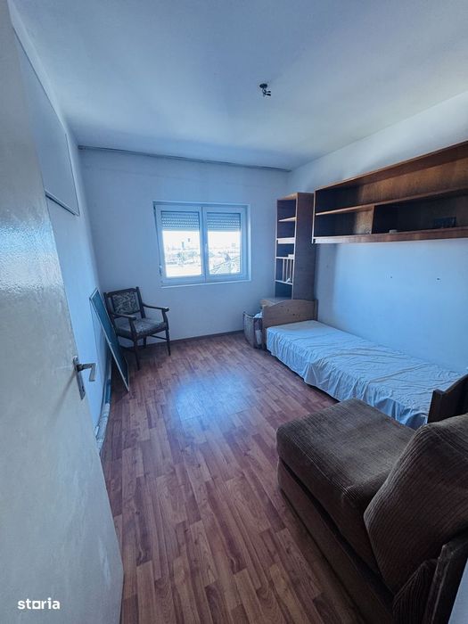 Apartament 3 camere decomandat lebada