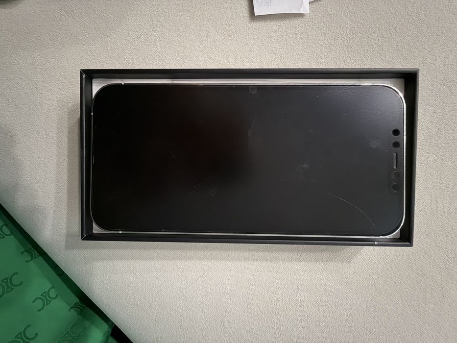 Продам iphone 12 PRO MAX