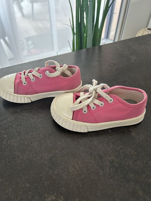 Vand tenisi Zara