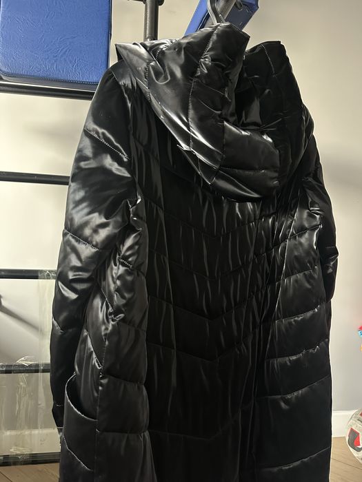 Продам зимнюю куртку размер М