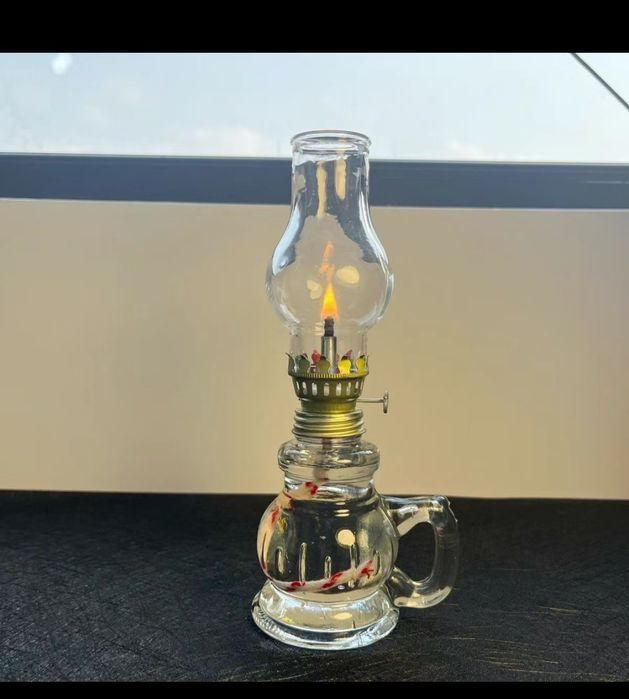 Продам киросиновую лампу