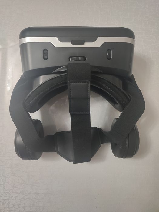 Продам VR-очки Shinecon