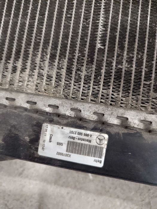 Воден радиатор Мерцедес w204 w212