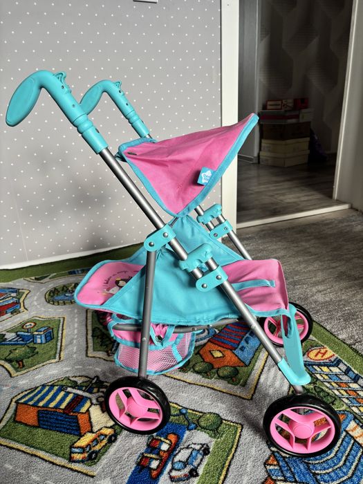 Коляска для кукол и столик