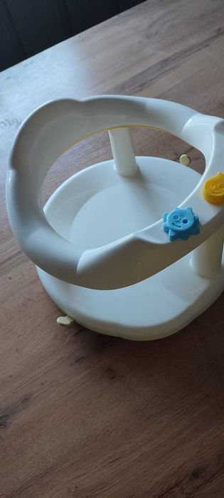 Продам сидение для ванны детское