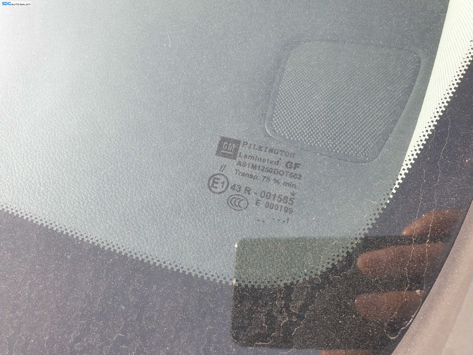 Parbriz Geam Sticla Model Fara Senzor sau Incalzire Opel Astra J 2009 - 2016 [K3646]