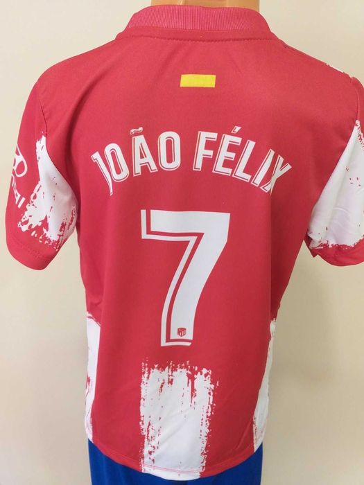 РЕТРО детски екипи Байерн М.,Атл.М. Жоао Феликс и Ман.Сити Де Бройне