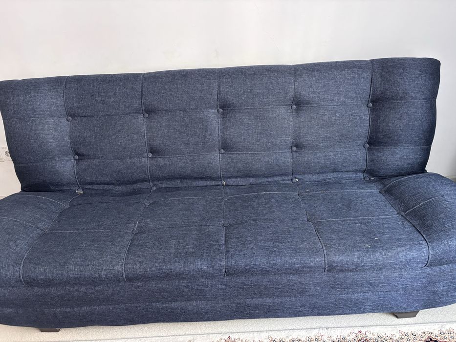 Продам диван компактный