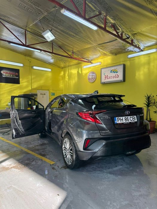 Toyota C-HR echipare C-LASSY Hybrid (HEV) 1.8L (98CP)