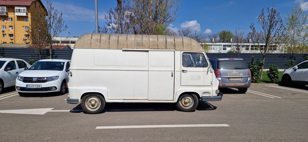 Renault  Food Truck,  Bar Mobil Candy Cabina Foto Autoturism Epoca