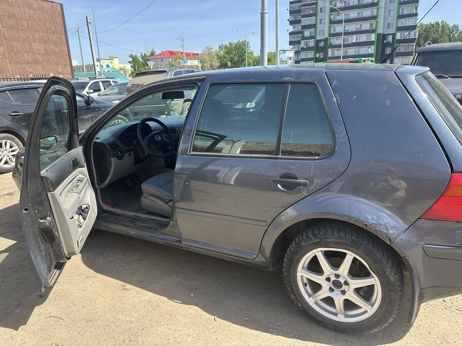 Продам Golf - 2001г, автомат
