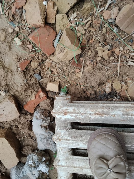 Продается батарея срочно!