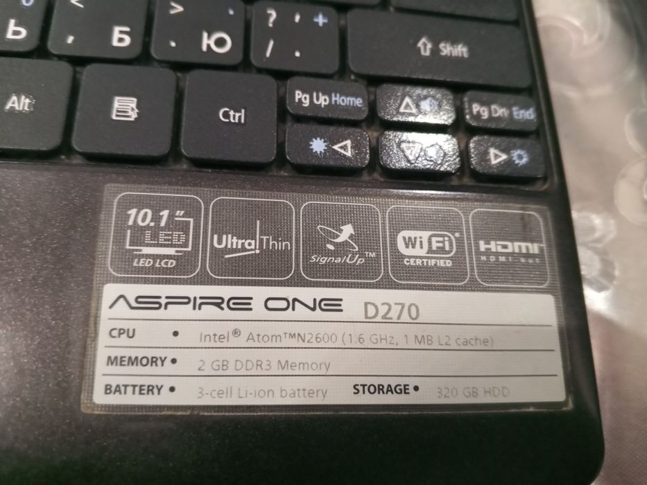 Acer netbuk hamma narsani joyida holati ediyal