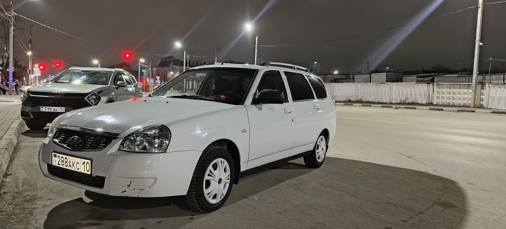 Продам Приору универсал