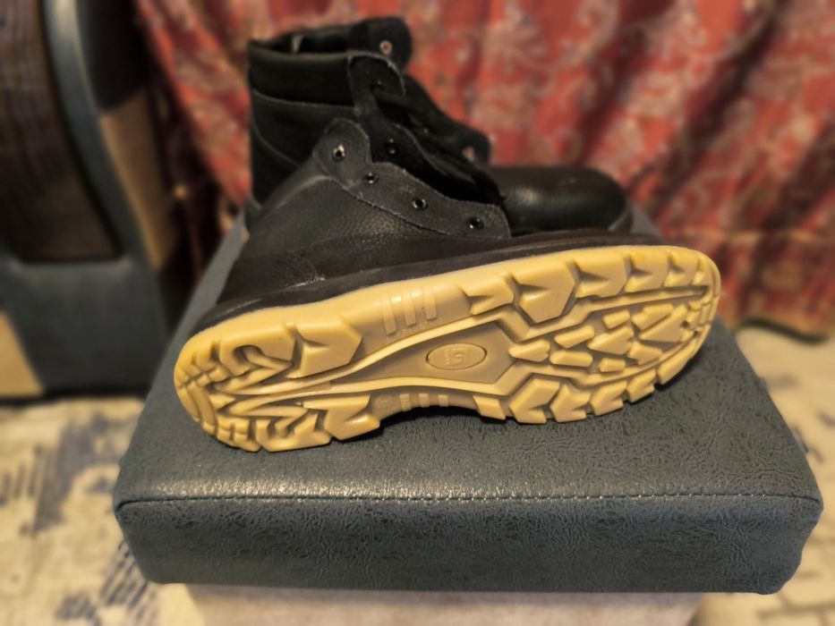 Сапог сотилади размер 43 янги