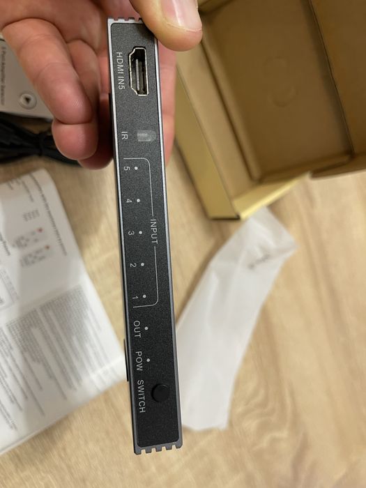 8K HDMI 2.1 Суич 5х1 (4K 120Hz/240Hz) за PS5 / Xbox Series X / PC – ЧИСТО НОВ