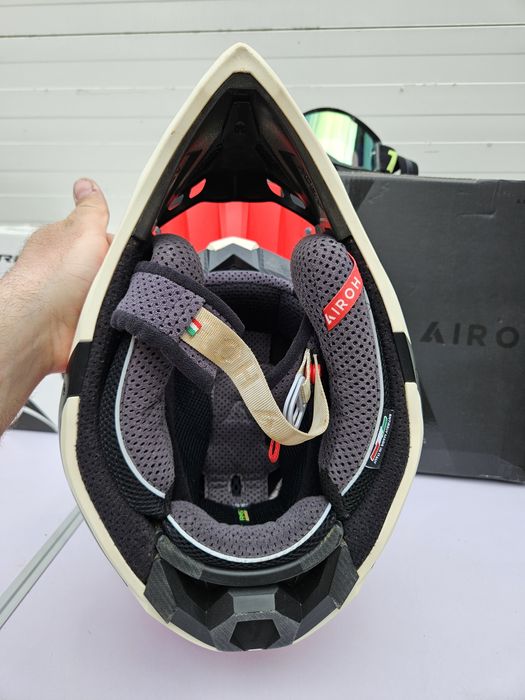 Каска Airoh Aviator 3 размер XL