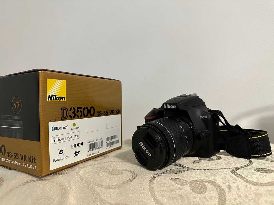 Aparat Nikon D3500 cu Obiective