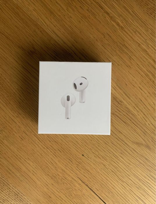AirPods 4 ( Noise Cancellation )