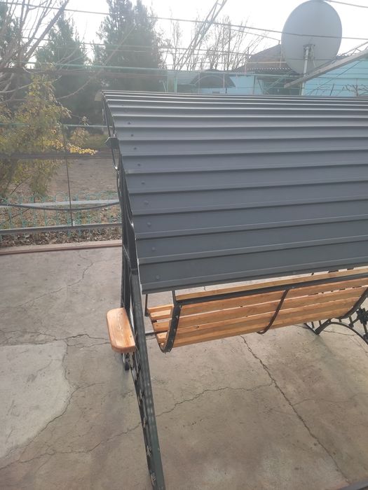 Садовый Качелия  ...