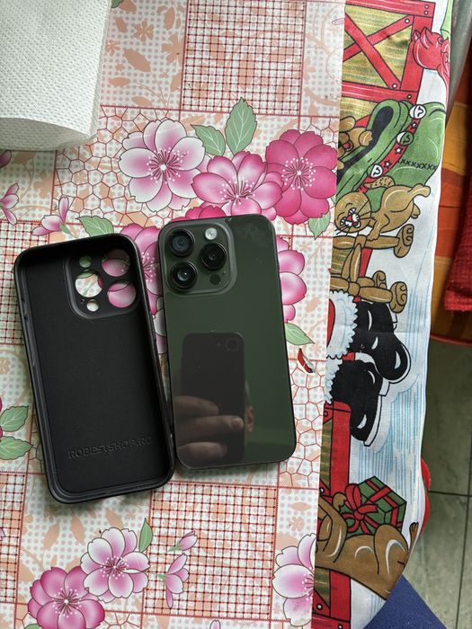 Iphone 15 pro bateria 84%originala