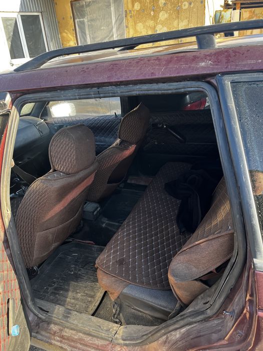 Пассат б3 универсал ……….