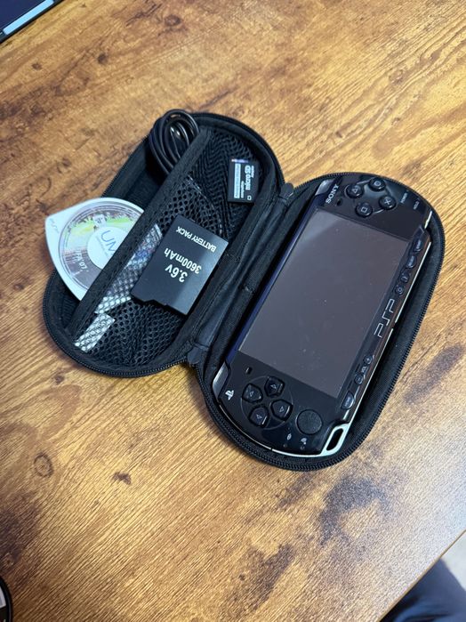 PSP 2000 Sony - Modat - Card 64gb - 1000 jocuri - Bucuresti | Negociabil