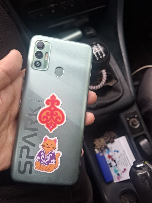 Смартфон спарк работает