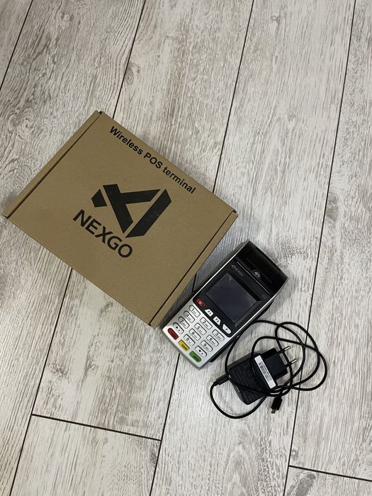 Комод люстра шторы