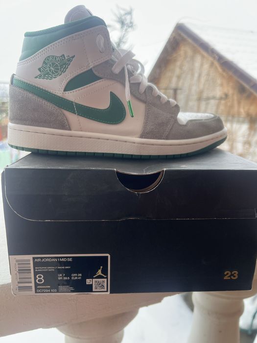 Air Jordan 1 Mid SE 41 – autentici KLEKT – impecabili