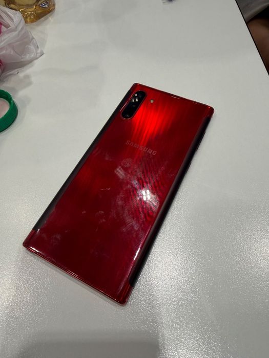 Samsung note 10.