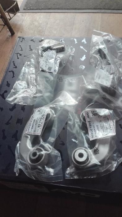 комплект носачи за ауди ,пассат от 1997/audi