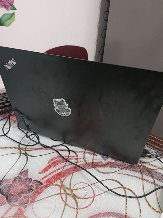 Laptop aproape nou